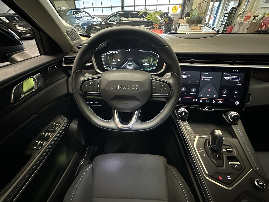 45105804-8.jpg