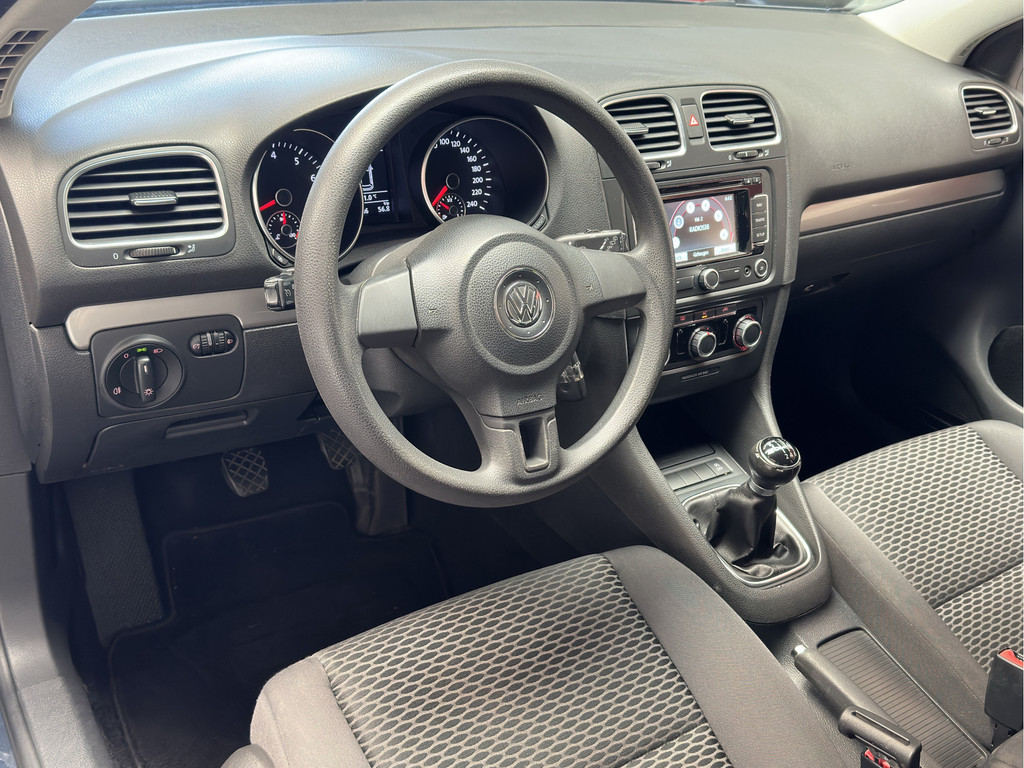 45178917-10.jpg