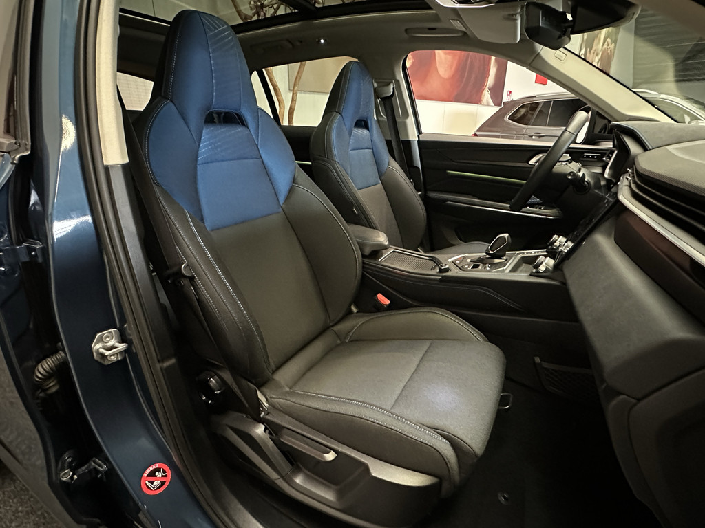 45609311-17.jpg