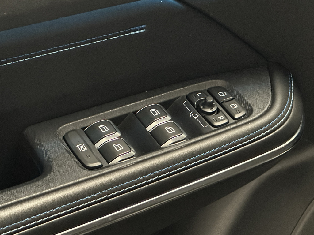 46328494-46.jpg