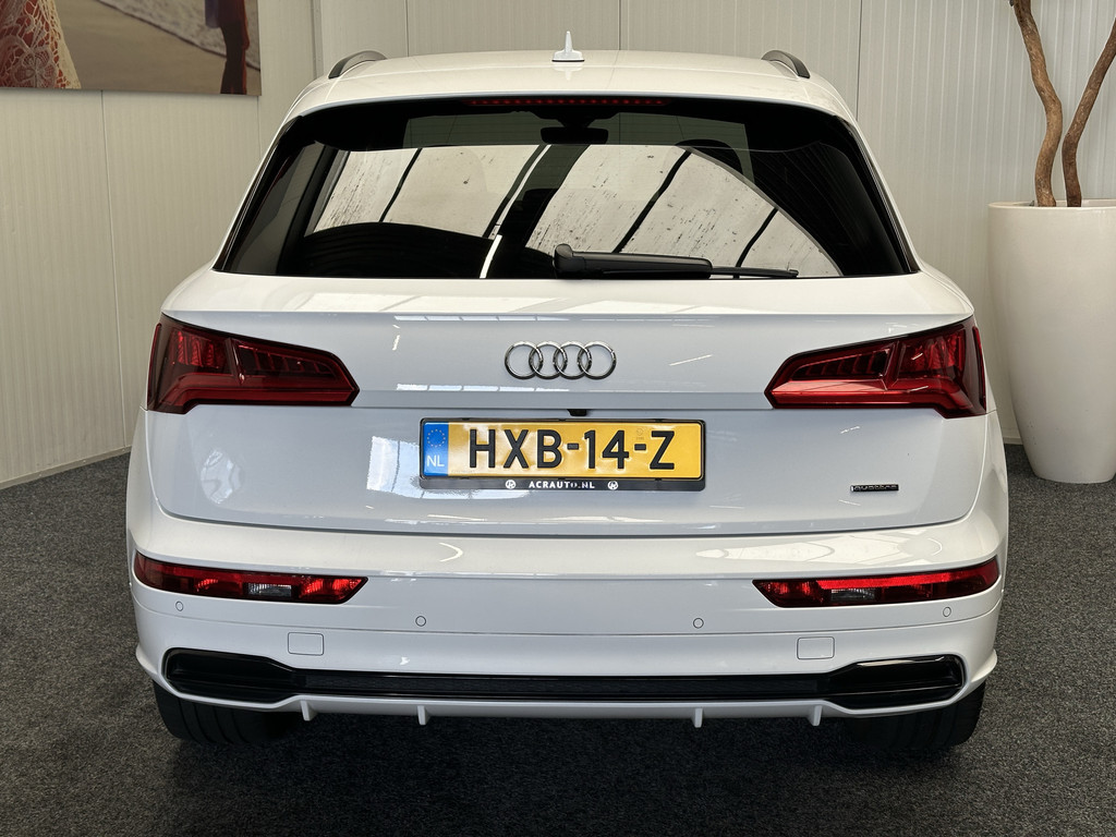 47063749-5.jpg