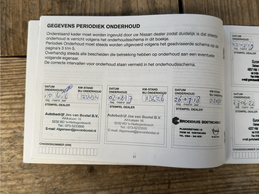 47066984-18.jpg