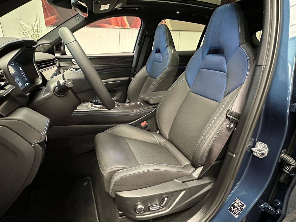 47110493-14.jpg