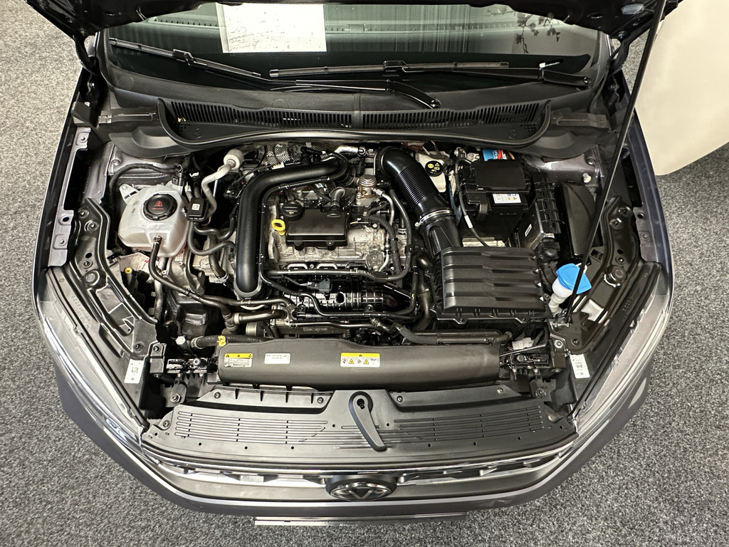 47141652-54.jpg