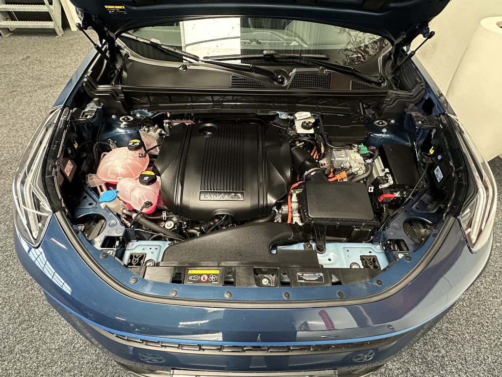 47142786-74.jpg