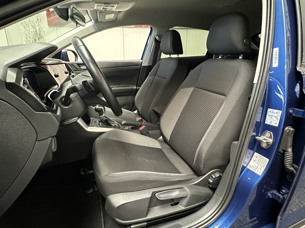 47319305-17.jpg