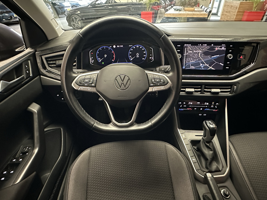 47320125-8.jpg