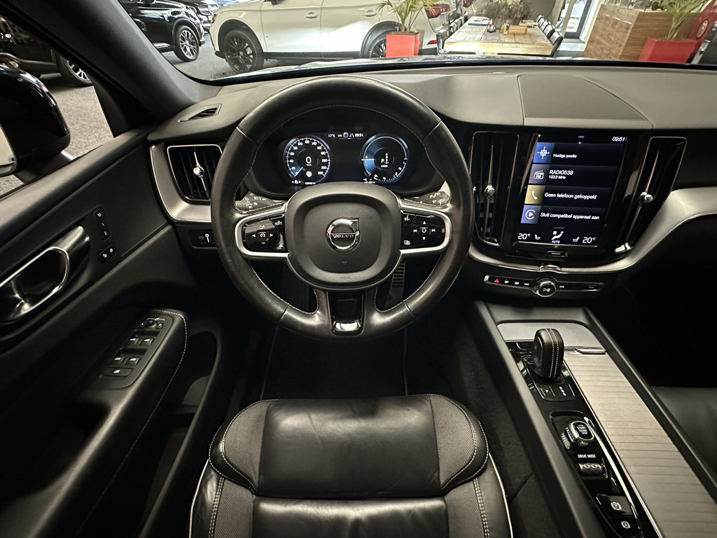 47753394-11.jpg