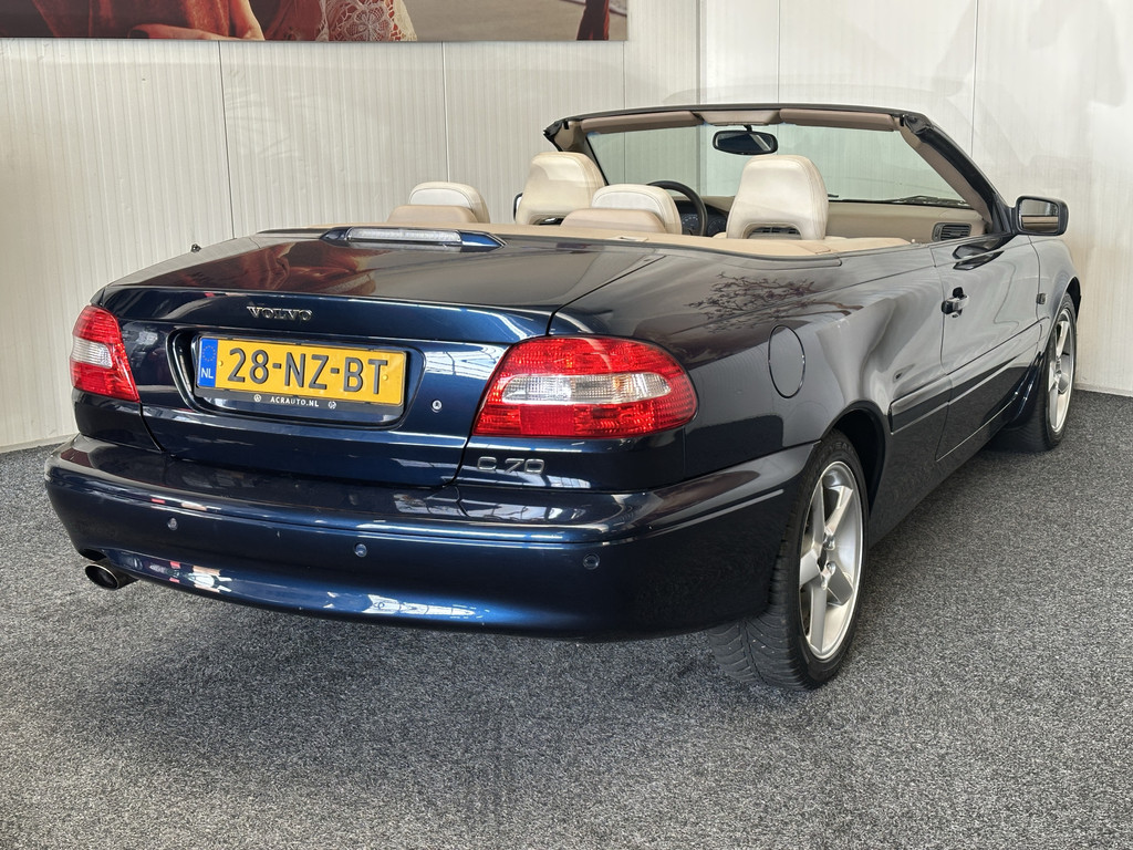 47918074-3.jpg