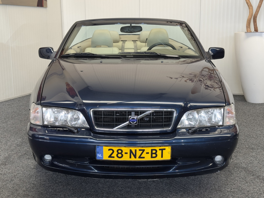 47918074-4.jpg