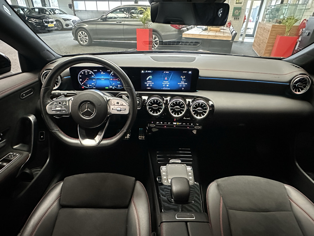 48381065-12.jpg