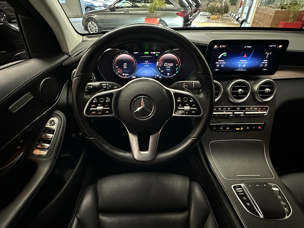 48689928-11.jpg