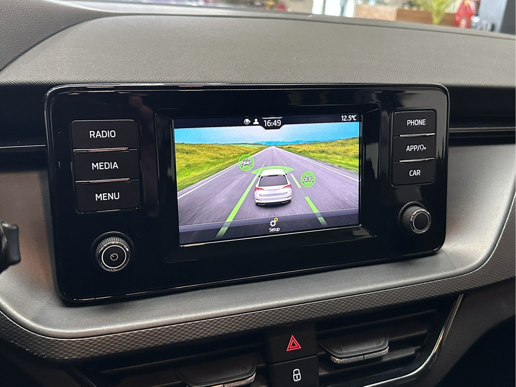 51178113-28.jpg