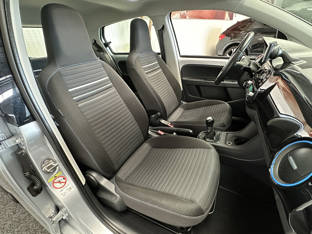 51914511-17.jpg
