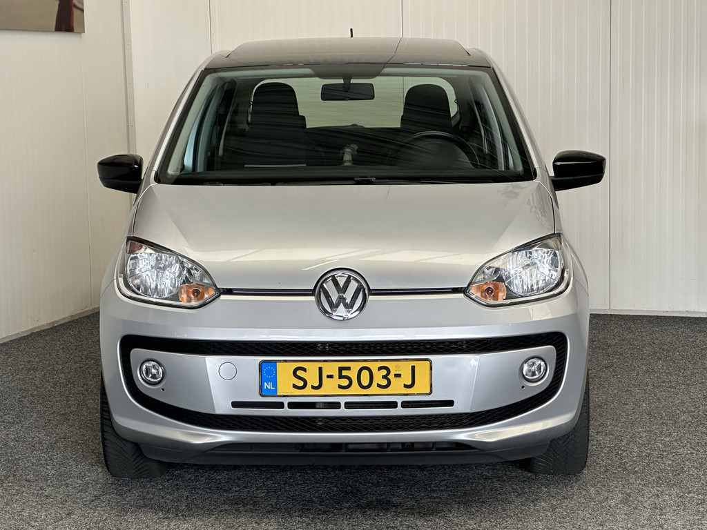 51914511-2.jpg
