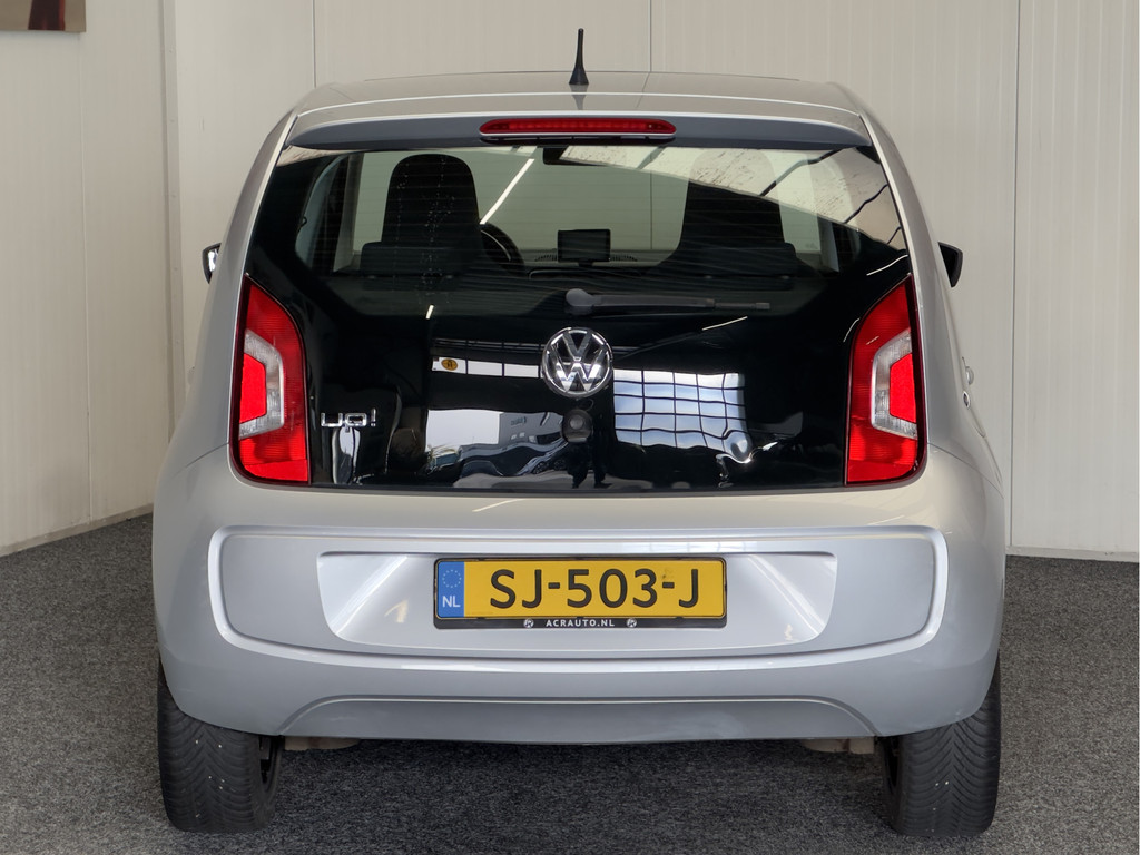 51914511-6.jpg