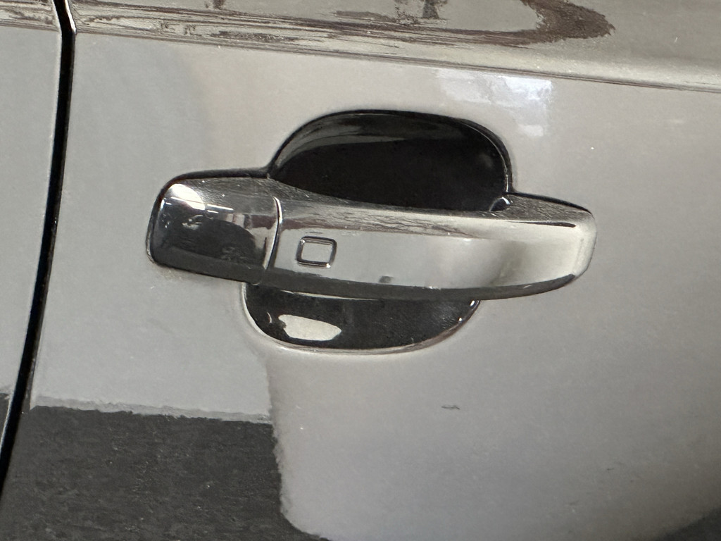 51976493-38.jpg