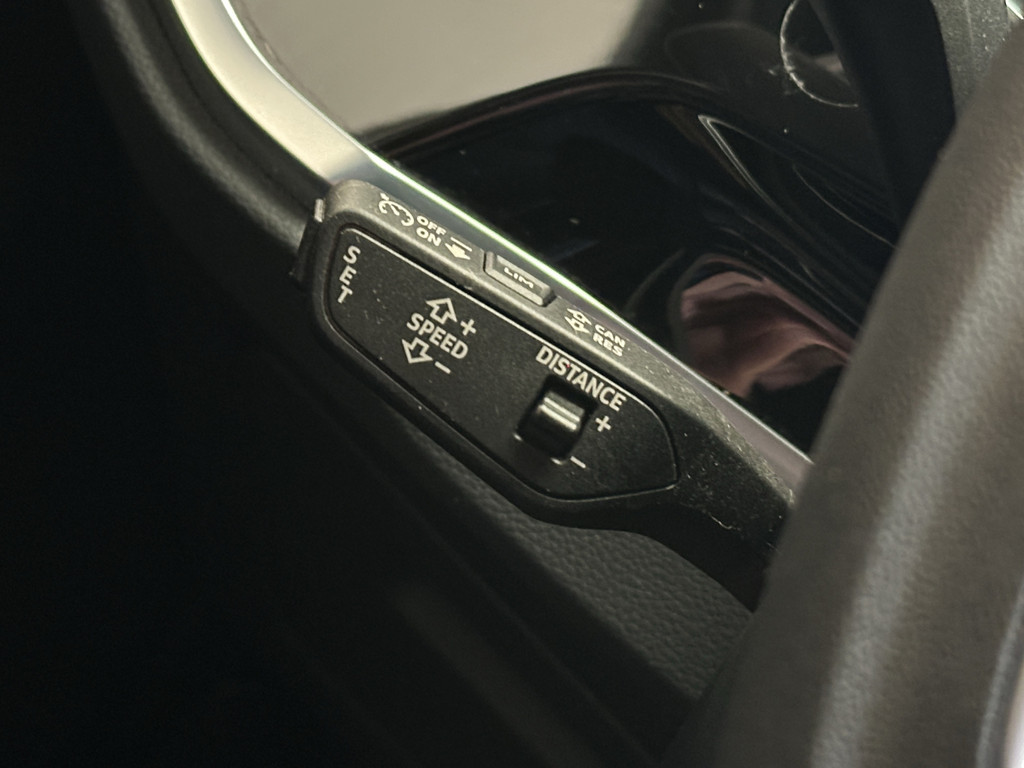 52910395-27.jpg