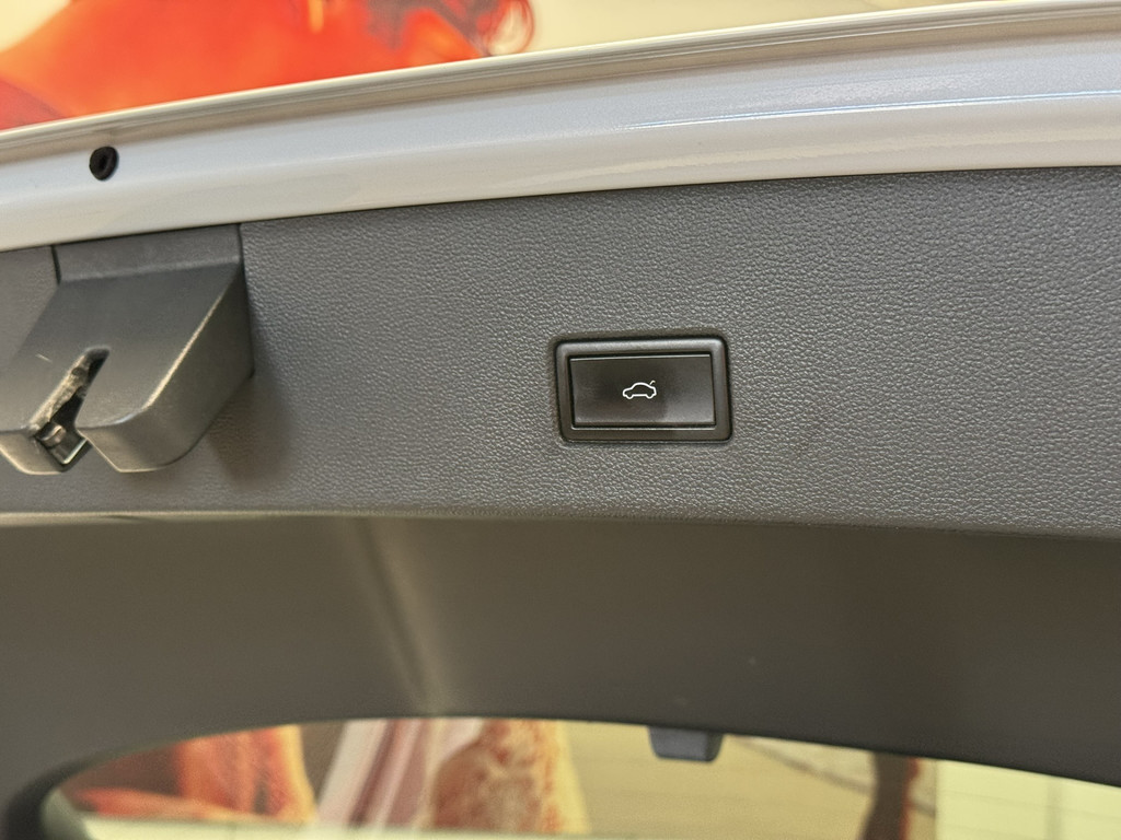 53148754-21.jpg