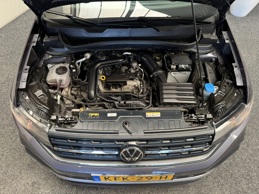 53163138-45.jpg