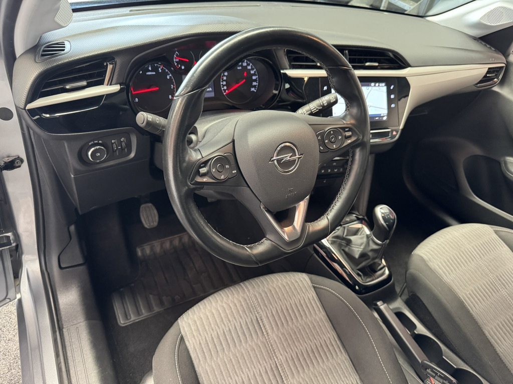 53193314-10.jpg