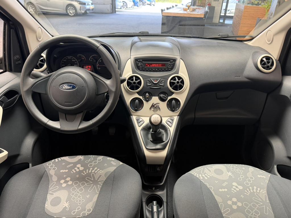 53310504-12.jpg