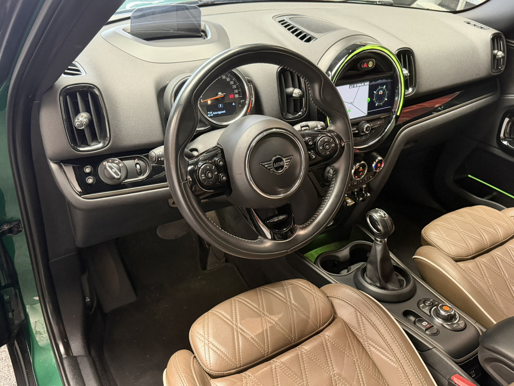 54081490-10.jpg