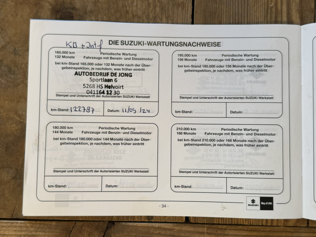 54590348-26.jpg