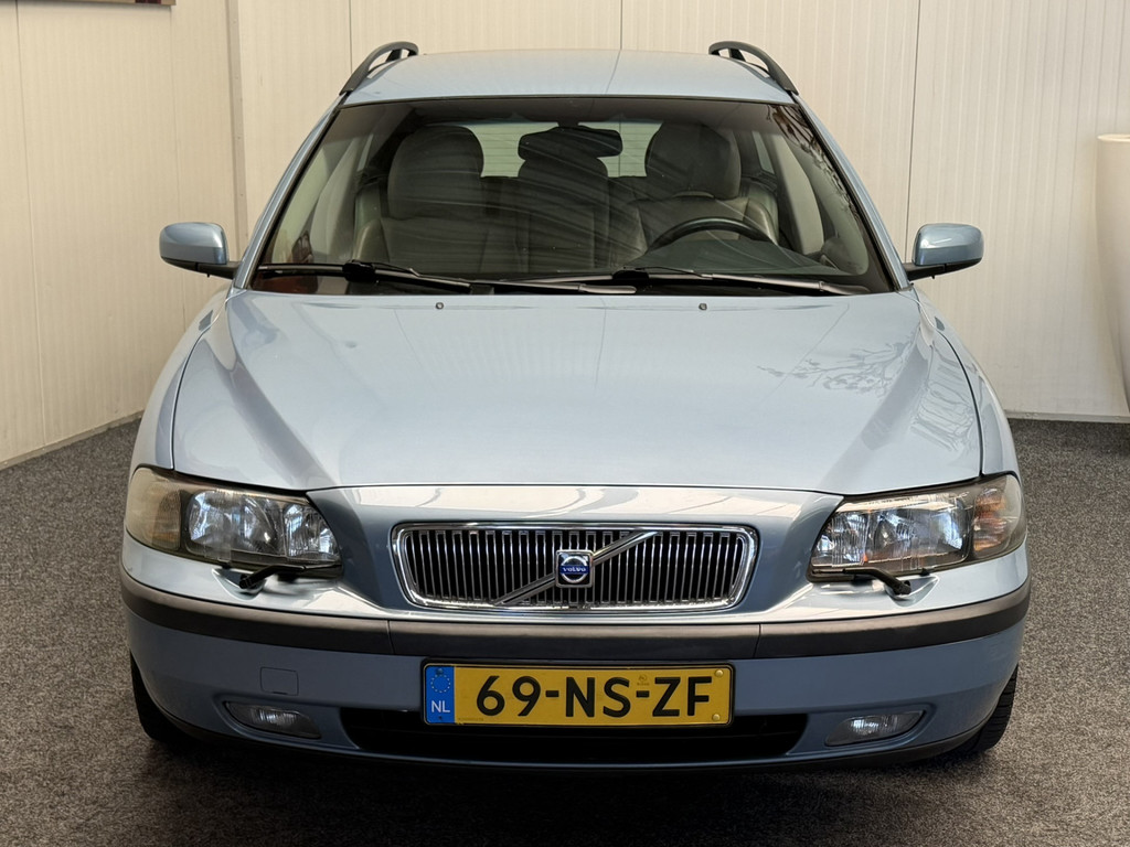 55019063-2.jpg