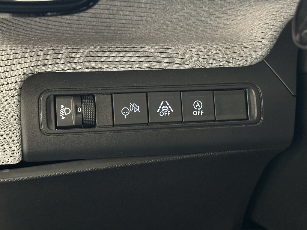 55577787-37.jpg