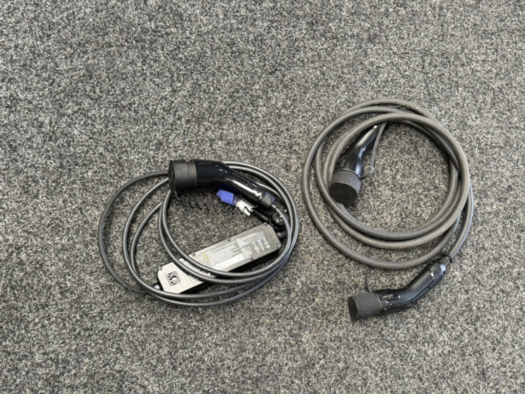 56049921-72.jpg